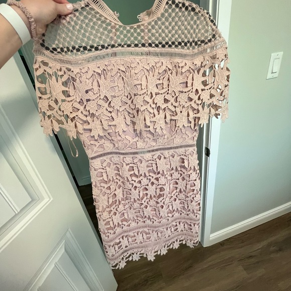 Perfect condition dress - worn once to a wedding - Picture 2 of 3